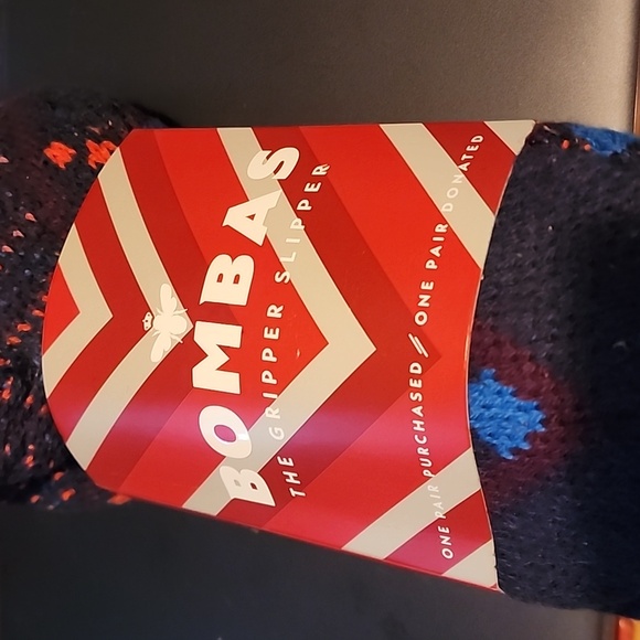 Bombas The Gripper Slipper NWT medium (8-10.5) true to size - Picture 4 of 7